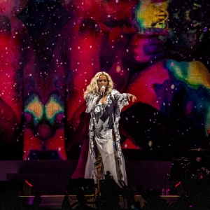 Rita Ora Phoenix Tour