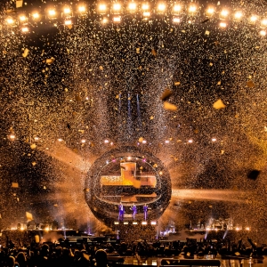 Take That Greatest Hits Live